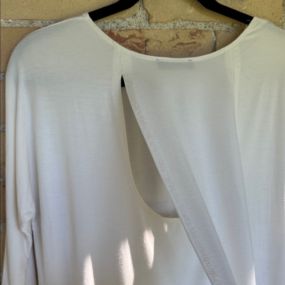 New Miik 🇨🇦 Women's Cream Top - Picture 5 of 6